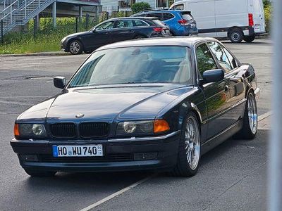 BMW 740