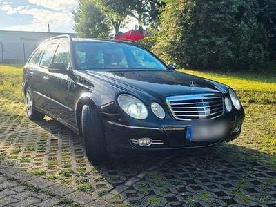 Mercedes E320