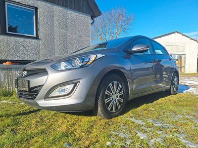 Usata Hyundai i30 Edition 99 CV (72 kW) 2014 Grigio Berlina