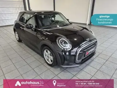 Usata Mini ONE Classic 75 CV (55 kW) 2022 Nero Utilitaria