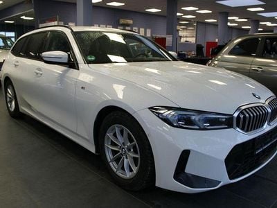 Gebraucht BMW 320 M Sport 184 PS (135 kW) 2023 Alpinweiß uni Kombi