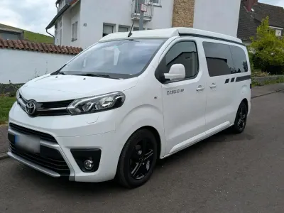 Używany Toyota Proace 144 KM (105 kW) 2022 Biały Minivan