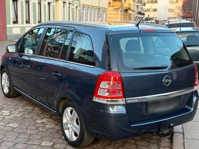 Usata Opel Zafira 105 CV (77 kW) 2009 Blu Monovolume