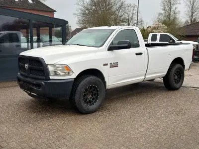 Używany Dodge Ram 387 KM (284 kW) 2015 Biały Pickup