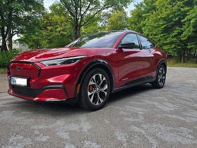 Usata Ford Mustang Mach-E 197 kW (269 CV) 2021 Rosso SUV