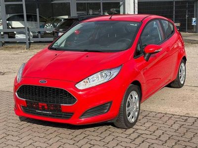 Gebraucht Ford Fiesta Trend 60 PS (44 kW) 2016 Rot Kleinwagen