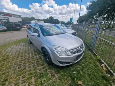 Gebraucht Opel Astra 110 PS (80 kW) 2007 Silber Kombi
