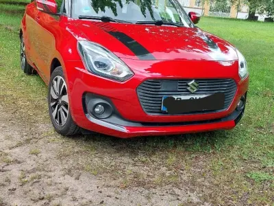 Gebraucht Suzuki Swift 111 PS (81 kW) 2017 Rot Kleinwagen