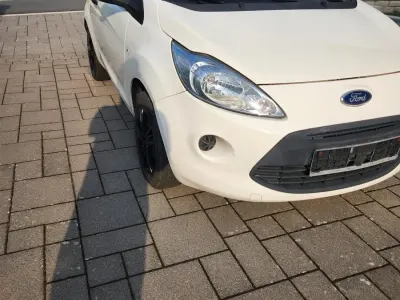Gebraucht Ford Ka 70 PS (51 kW) 2013 Weiß Kleinwagen