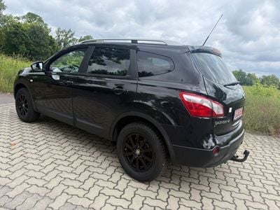 Nissan Qashqai +2