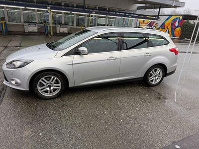 Gebraucht Ford Focus Titanium 150 PS (110 kW) 2011 Silber Limousine
