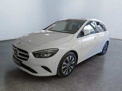 Gebraucht Mercedes B250e 160 PS (117 kW) 2022 Weiß Van / Kleinbus