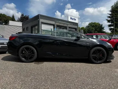 Gebraucht Opel Cascada Edition 140 PS (102 kW) 2017 Schwarz Cabrio