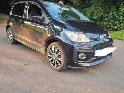 Usata VW up! Edition 90 CV (66 kW) 2018 Nero Utilitaria