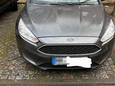 Gebraucht Ford Focus Titanium 105 PS (77 kW) 2016 Grau Kombi