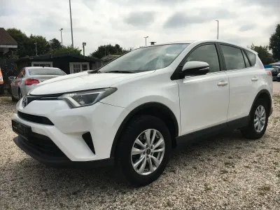 Gebraucht Toyota RAV4 Basis 152 PS (111 kW) 2017 Weiß SUV