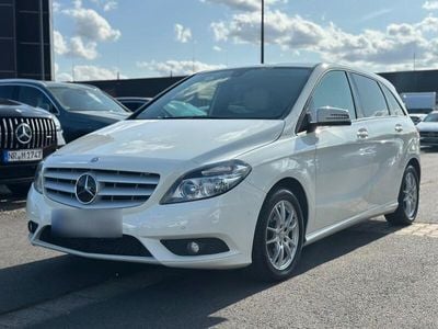 Mercedes B200
