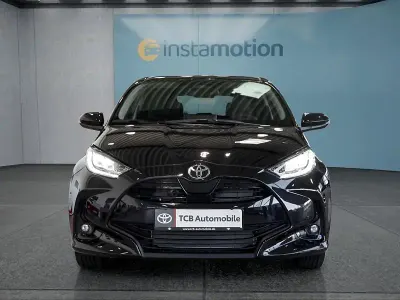 Neu Toyota Yaris 116 PS (85 kW) 2025 Schwarz Kleinwagen
