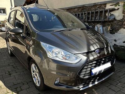 Second-hand Ford B-MAX Titanium 105 CP (77 kW) 2017 Gri Monovolum
