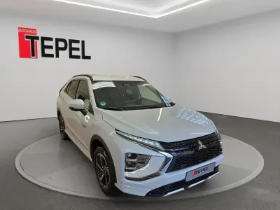 Używany Mitsubishi Eclipse Cross Select 188 KM (138 kW) 2025 Biały SUV