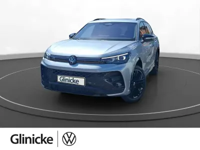 Neu VW Tiguan R-line 204 PS (150 kW) 2026 Oyster silver metallic SUV