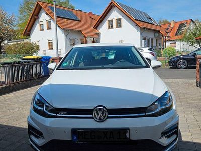 Second-hand VW Golf VII Highline 150 CP (110 kW) 2018 Alb Berlinǎ