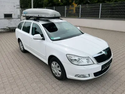 Używany Skoda Octavia 105 KM (77 kW) 2011 Biały Kombi
