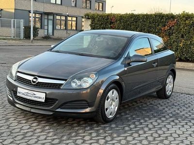 Beige Gebraucht 2009 Opel Astra GTC Coupé | 2.699 € (Fairer Preis)