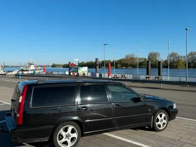Gebraucht Volvo V70 140 PS (102 kW) 1999 Schwarz Kombi