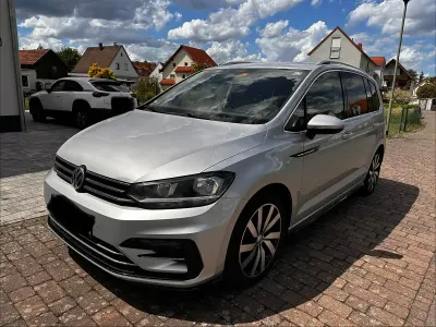 Gebraucht VW Touran R-line 116 PS (85 kW) 2018 Silber Van / Kleinbus