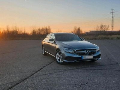 Gebraucht Mercedes E200 150 PS (110 kW) 2017 Grau Limousine