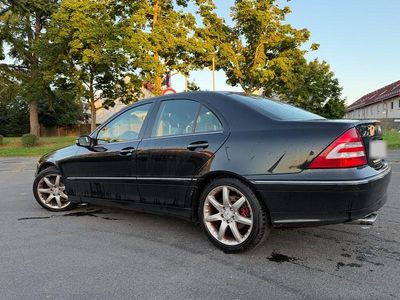 Gebraucht Mercedes C180 143 PS (105 kW) 2005 Schwarz Limousine