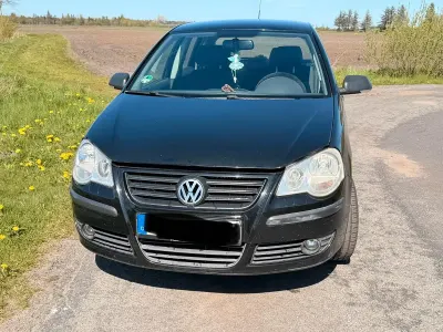 Käytetty VW Polo 64 HP (47 kW) 2007 Musta Viistoperä