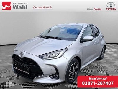 Neu Toyota Yaris Hybrid 116 PS (85 kW) 2025 Silber Limousine