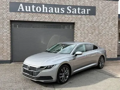 Gebraucht VW Arteon Elegance 150 PS (110 kW) 2019 Silber Kleinwagen