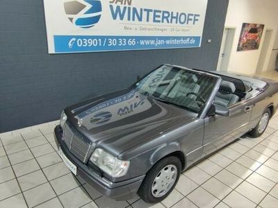 Gebraucht Mercedes E320 220 PS (161 kW) 1995 Grau metallic Cabrio