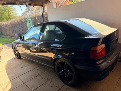 Gebraucht BMW 316 102 PS (75 kW) 1999 Schwarz Coupé