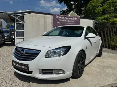 Gebraucht Opel Insignia OPC 160 PS (117 kW) 2013 Weiß Limousine