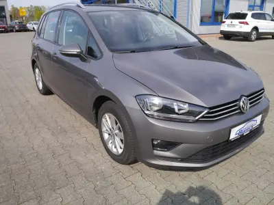 Gebraucht VW Golf Sportsvan Comfortline 110 PS (80 kW) 2015 Limestone grey Van / Kleinbus