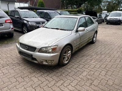 Lexus IS200