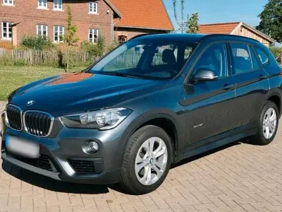 Gebraucht BMW X1 Advantage 140 PS (102 kW) 2016 Grau SUV
