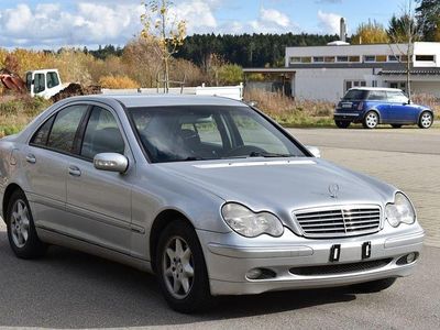 Mercedes C200