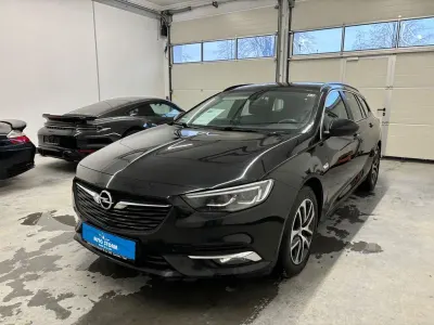 Gebraucht Opel Insignia 136 PS (100 kW) 2020 Schwarz Kombi