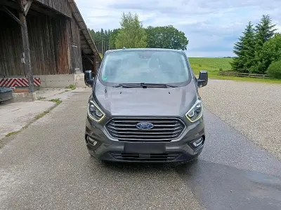 Gebraucht Ford Tourneo Titanium 185 PS (136 kW) 2020 Grau Van / Kleinbus
