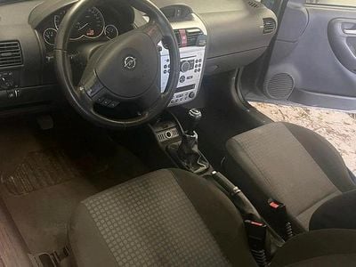 Brugt Opel Corsa 60 HK (44 kW) 2005 Grøn Hatchback