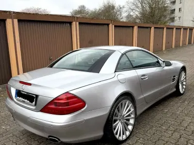 Usata Mercedes SL500 306 CV (225 kW) 2004 Argento Cabrio