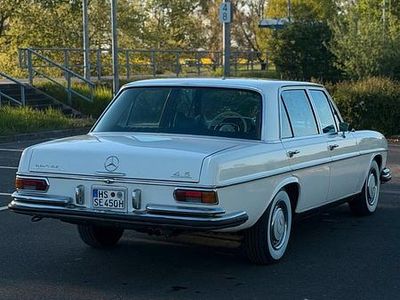 Second-hand Mercedes W108 200 CP (147 kW) 1972 Alb Berlinǎ