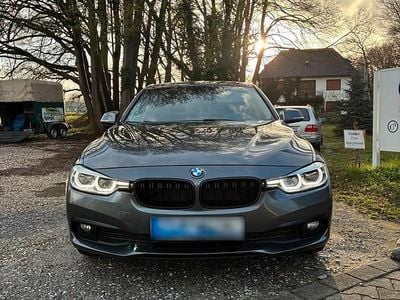 Gebraucht BMW 320 190 PS (139 kW) 2017 Grau Kombi
