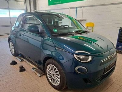 Gebraucht Fiat 500e 86 kW (118 PS) 2023 Grün Kleinwagen