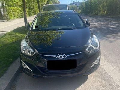 Usata Hyundai i40 Premium 178 CV (130 kW) 2015 Nero Berlina